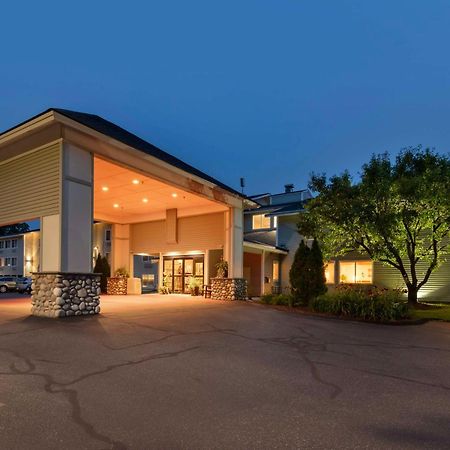 Best Western Plus Windjammer Inn & Conference Center Burlington Luaran gambar