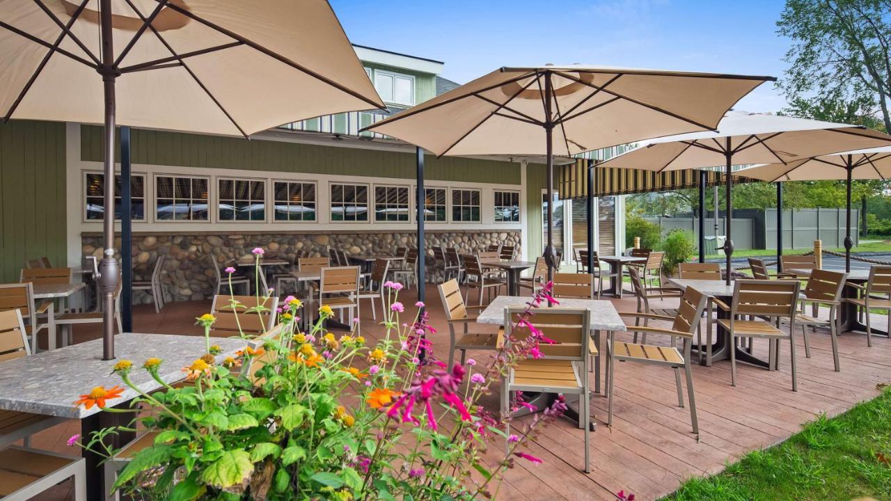 Best Western Plus Windjammer Inn & Conference Center Burlington Luaran gambar