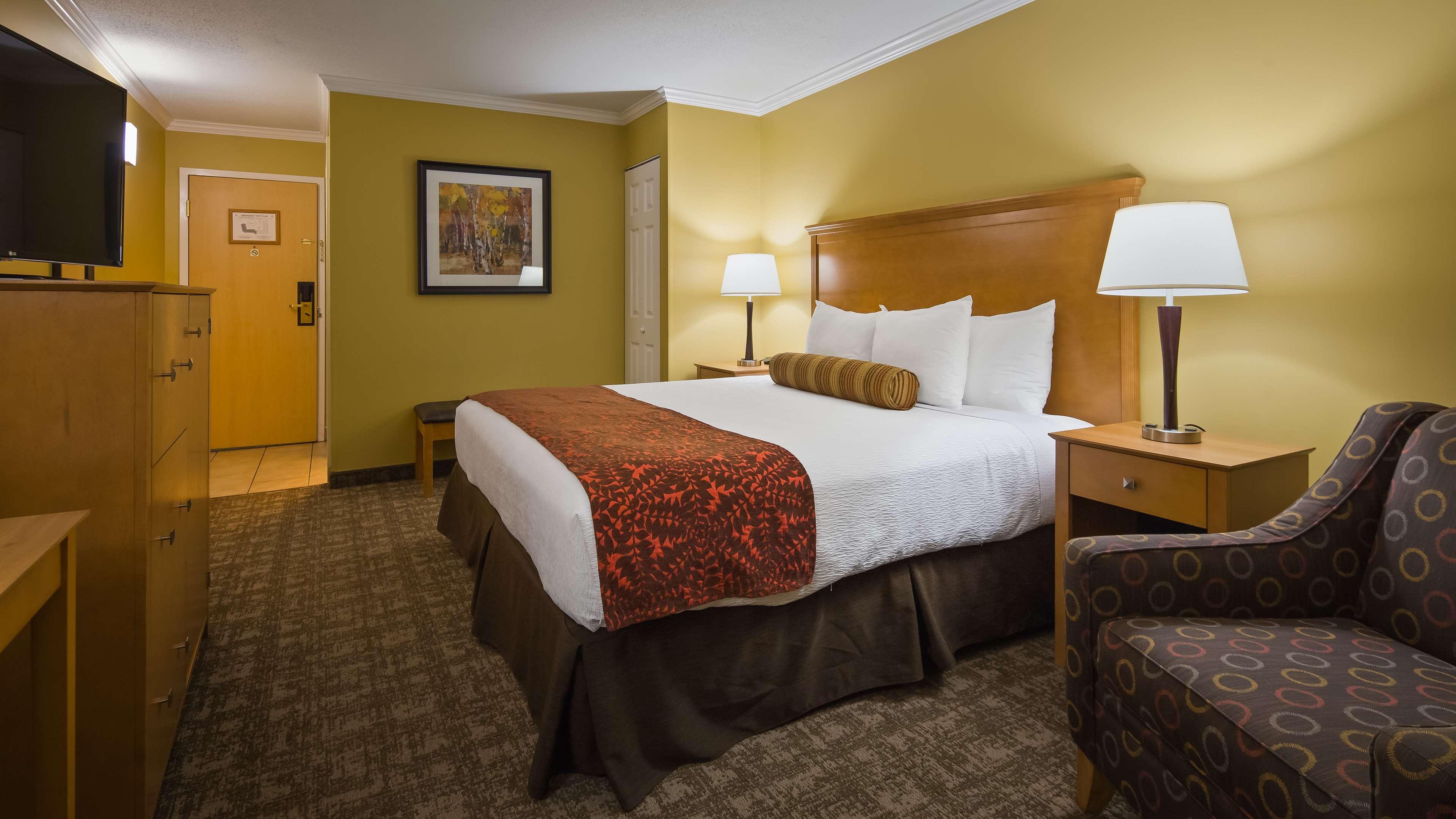 Best Western Plus Windjammer Inn & Conference Center Burlington Luaran gambar