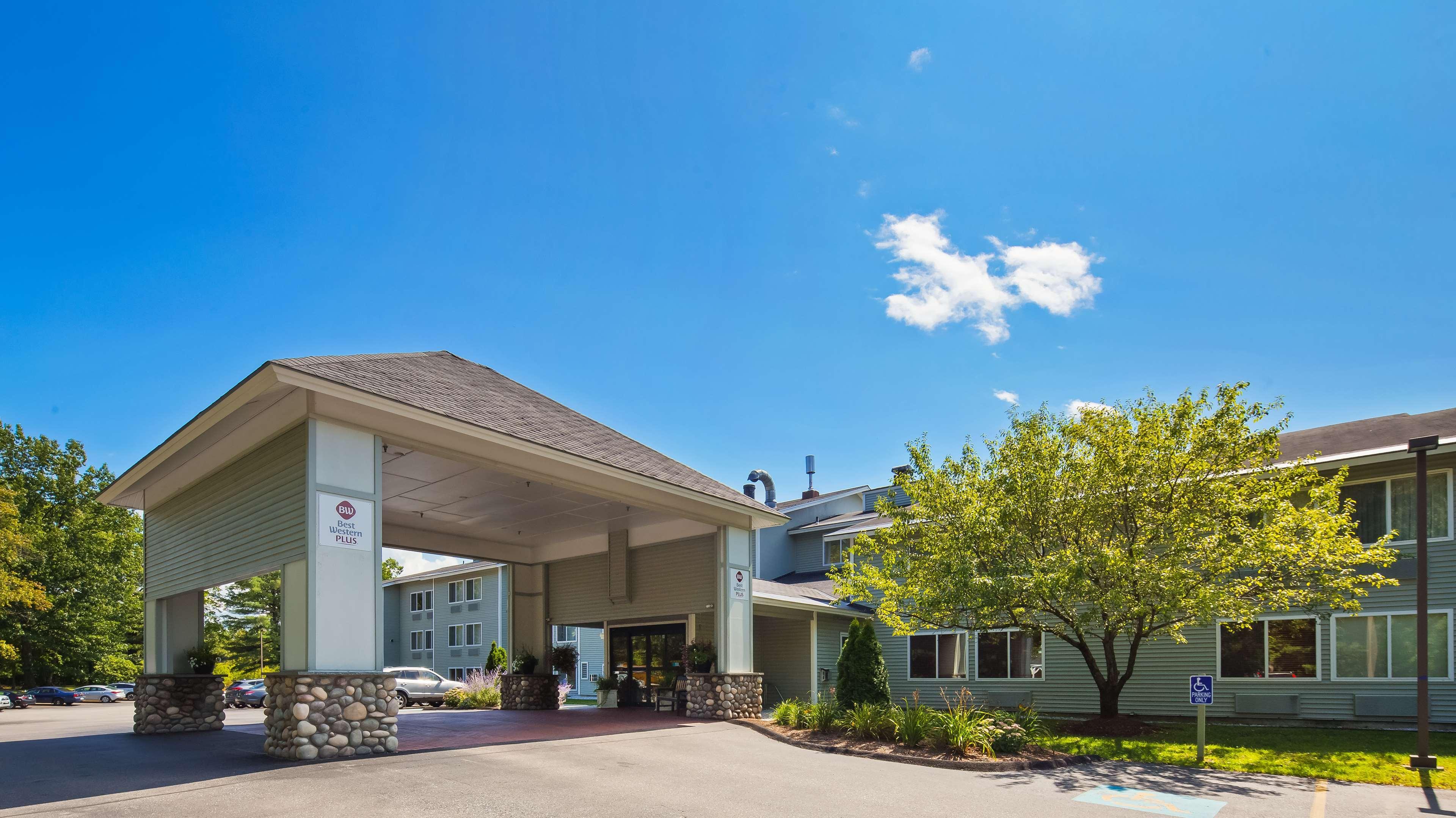 Best Western Plus Windjammer Inn & Conference Center Burlington Luaran gambar