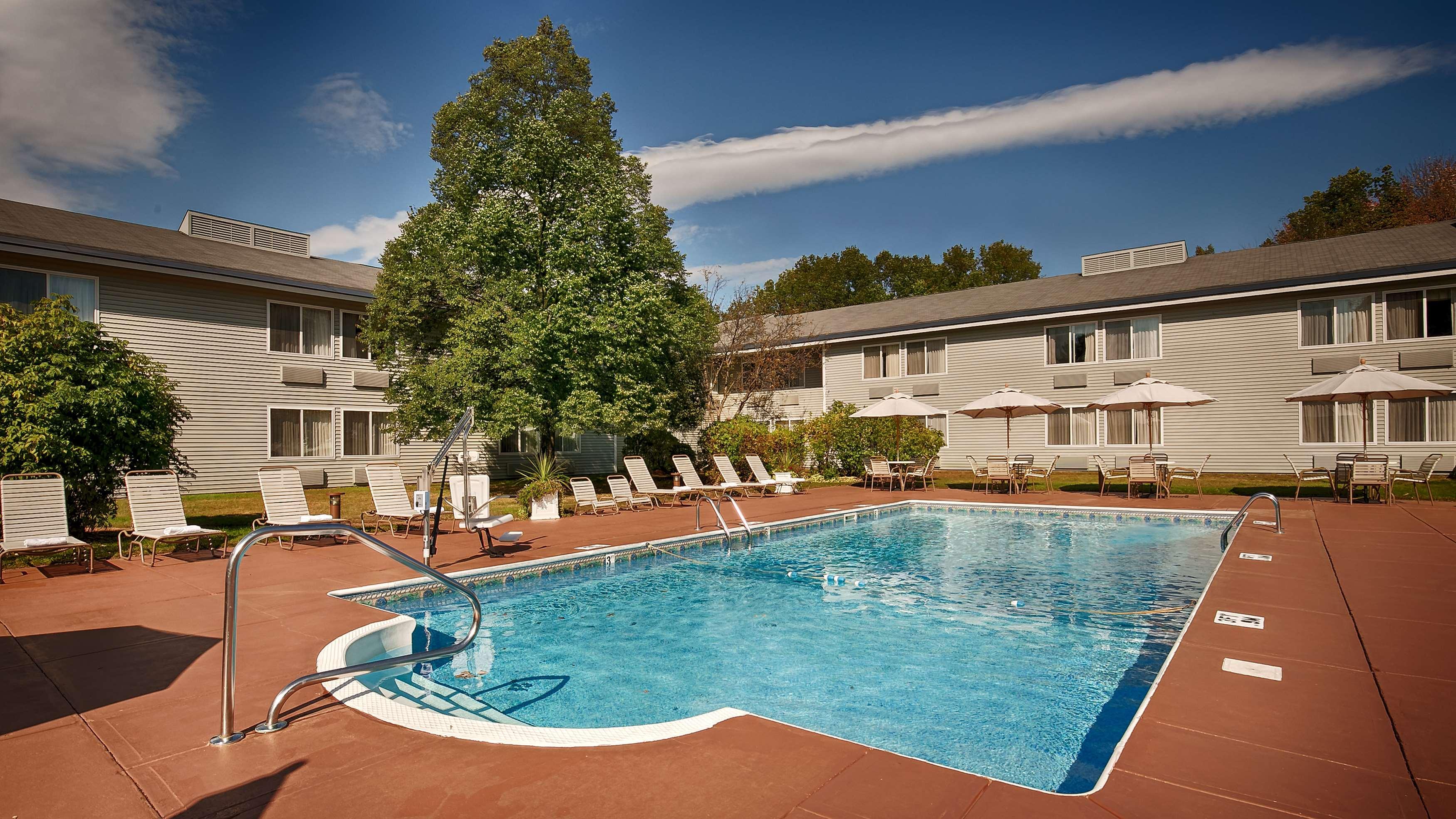 Best Western Plus Windjammer Inn & Conference Center Burlington Luaran gambar