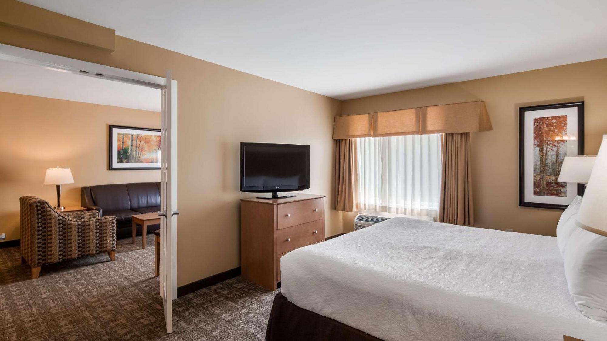 Best Western Plus Windjammer Inn & Conference Center Burlington Luaran gambar