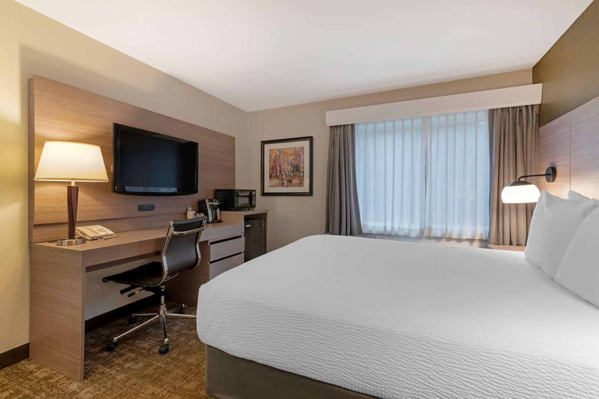 Best Western Plus Windjammer Inn & Conference Center Burlington Luaran gambar