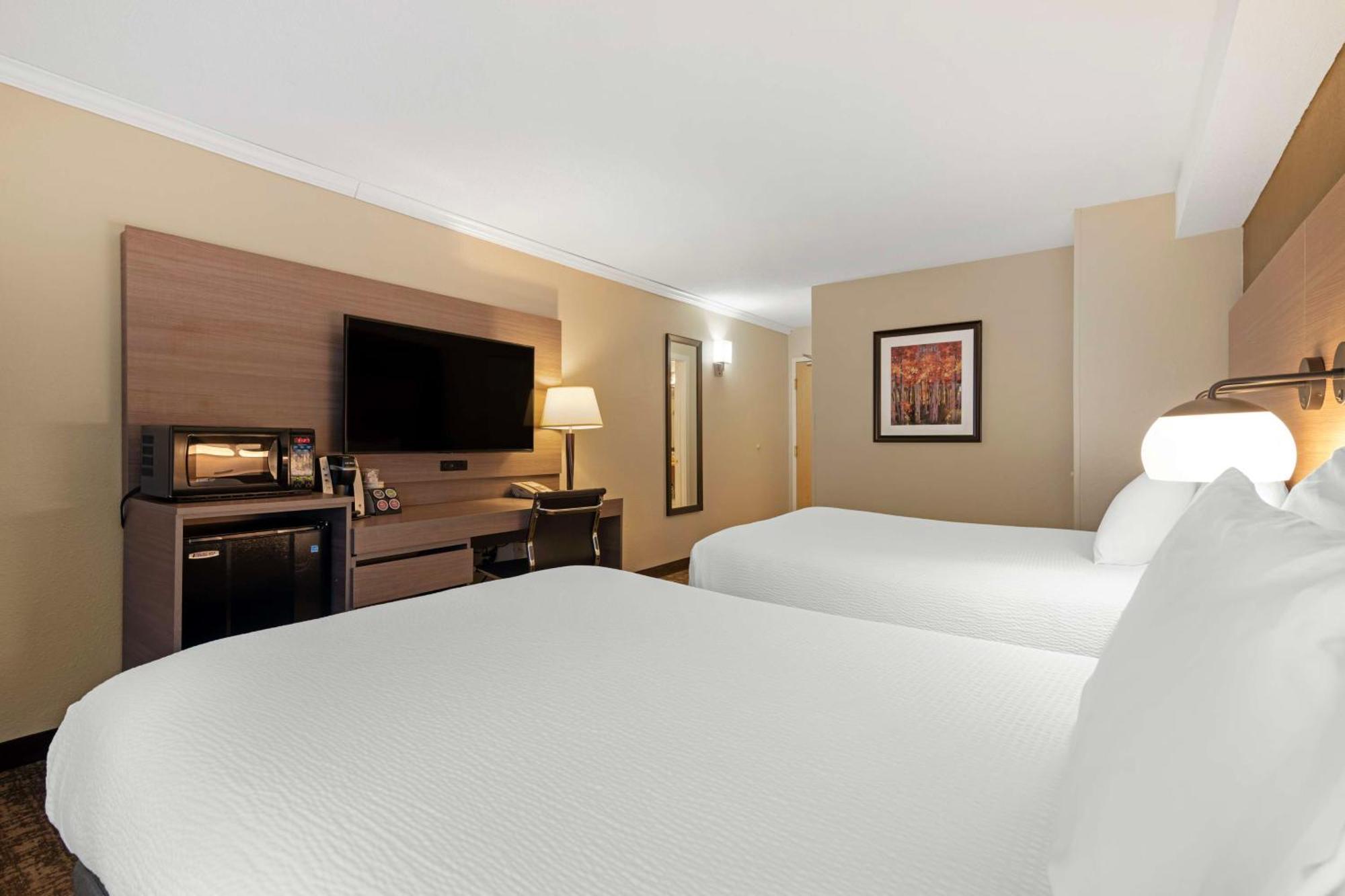 Best Western Plus Windjammer Inn & Conference Center Burlington Luaran gambar
