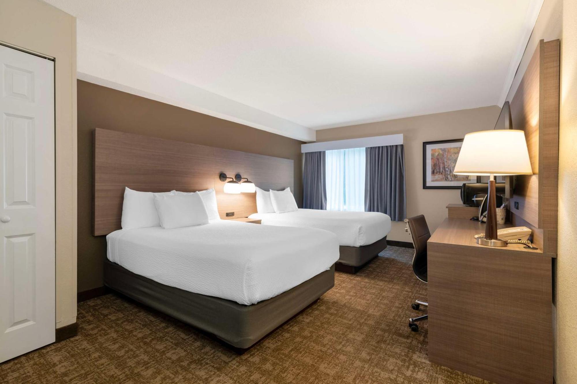 Best Western Plus Windjammer Inn & Conference Center Burlington Luaran gambar