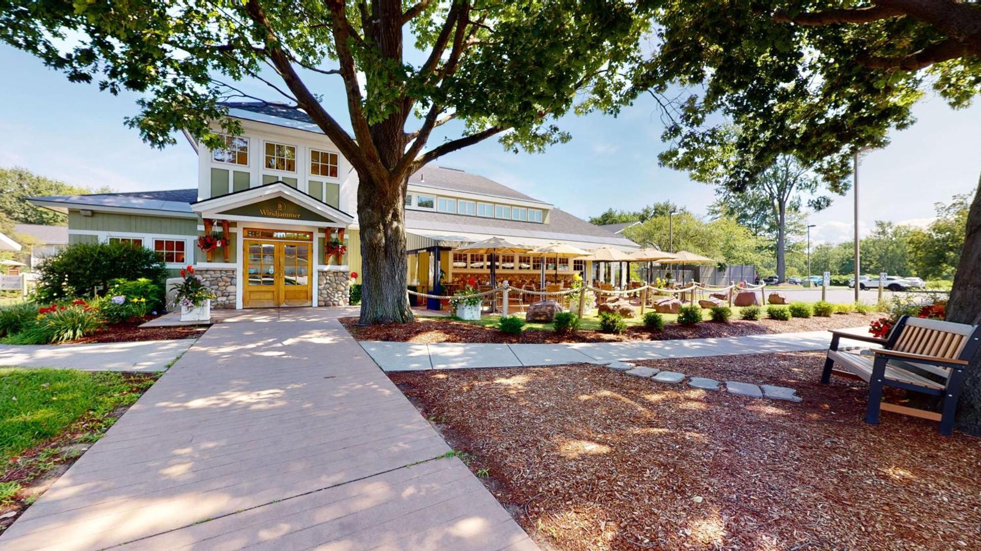 Best Western Plus Windjammer Inn & Conference Center Burlington Luaran gambar