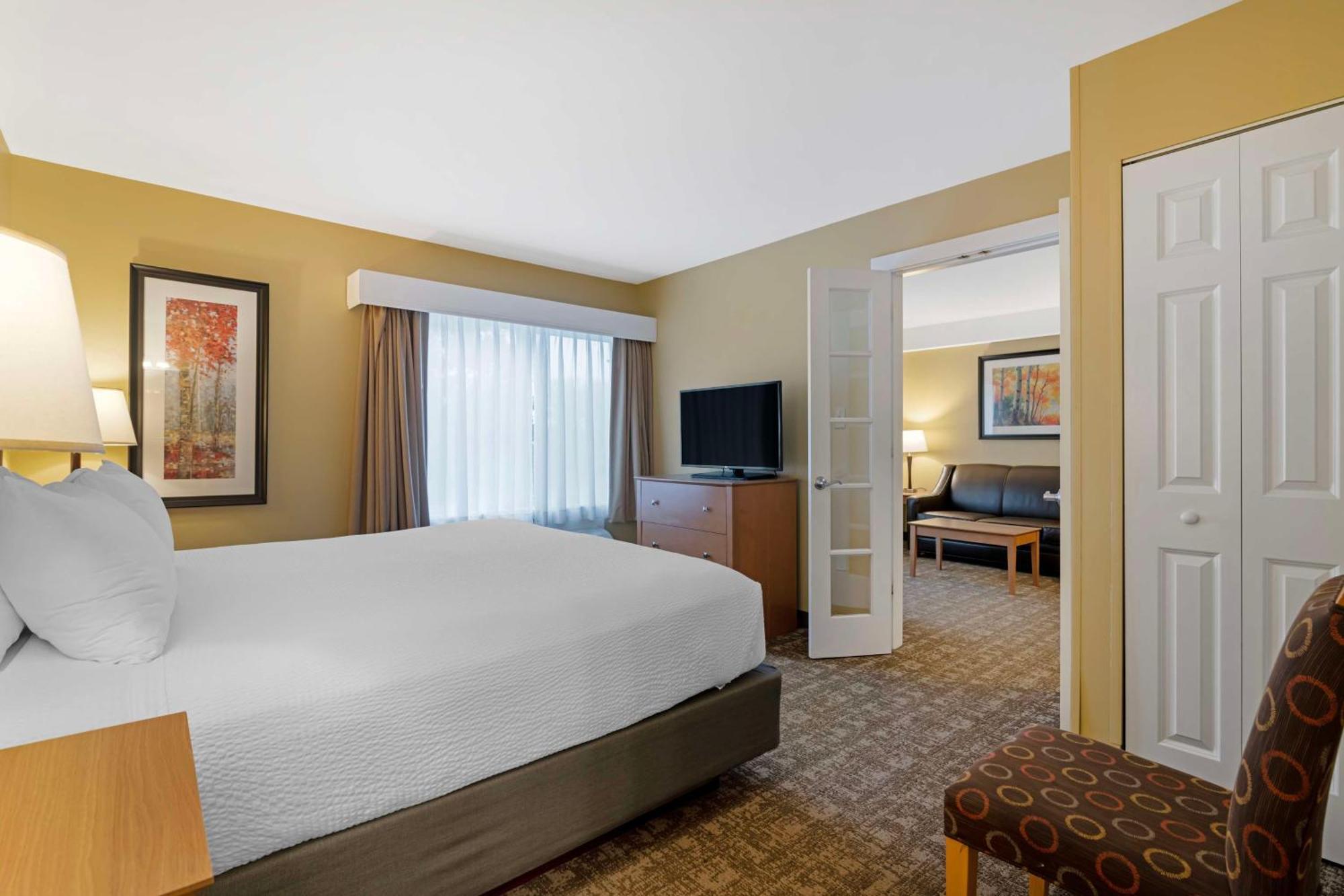 Best Western Plus Windjammer Inn & Conference Center Burlington Luaran gambar