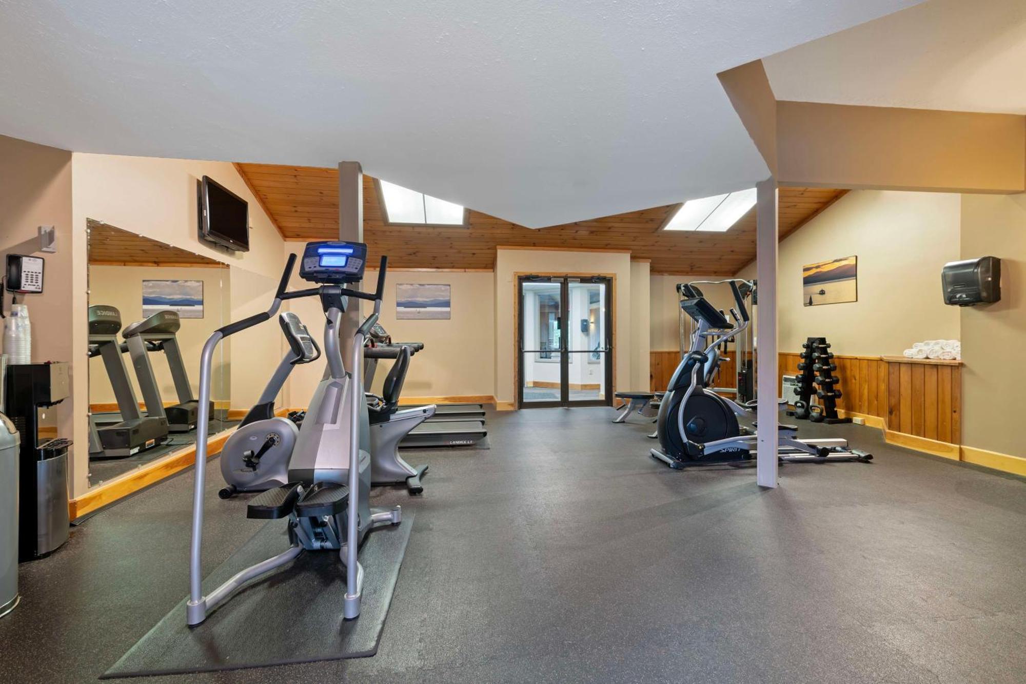 Best Western Plus Windjammer Inn & Conference Center Burlington Luaran gambar