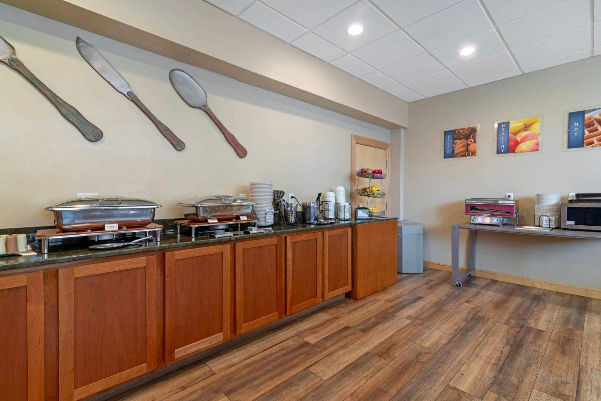 Best Western Plus Windjammer Inn & Conference Center Burlington Luaran gambar
