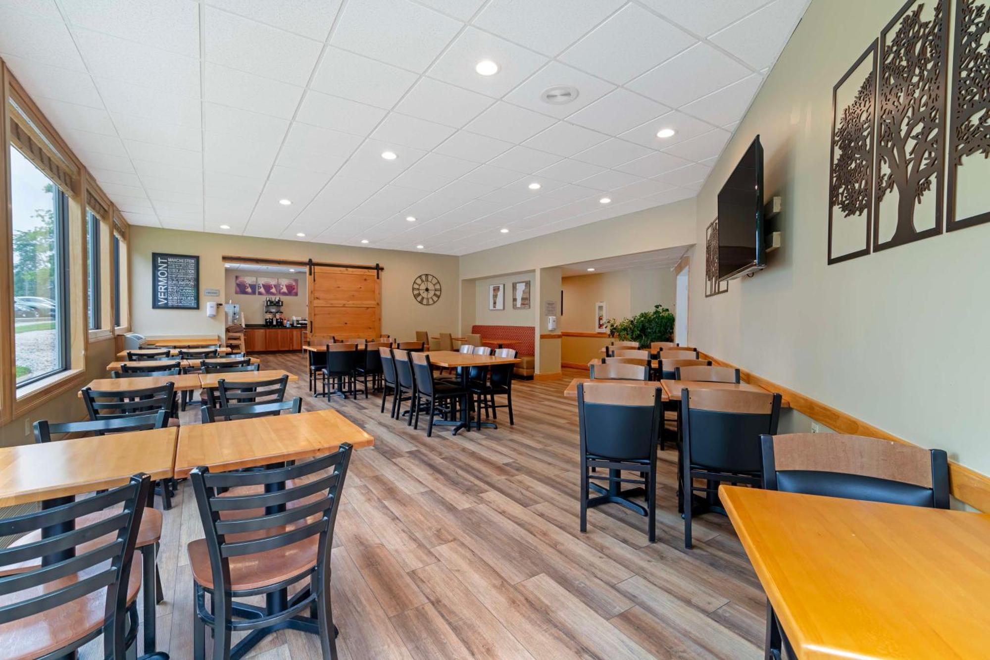 Best Western Plus Windjammer Inn & Conference Center Burlington Luaran gambar