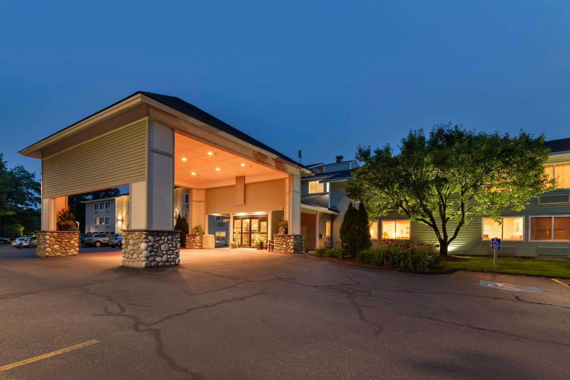 Best Western Plus Windjammer Inn & Conference Center Burlington Luaran gambar
